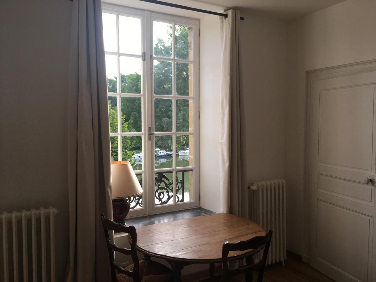 Chambre D'Hote Du Quai Rimbaud Charleville-Mézières Eksteriør billede